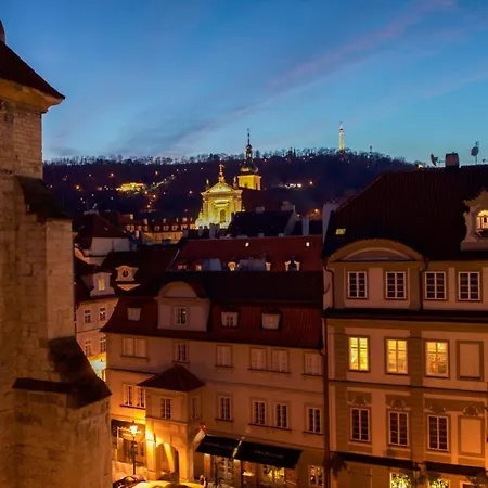 Cozy By Charles Bridge Praha